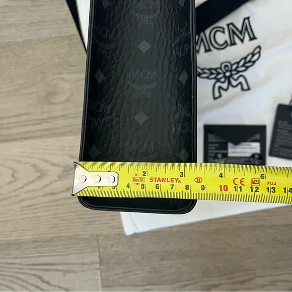 MCM small Aren tote - Picture 16 of 16